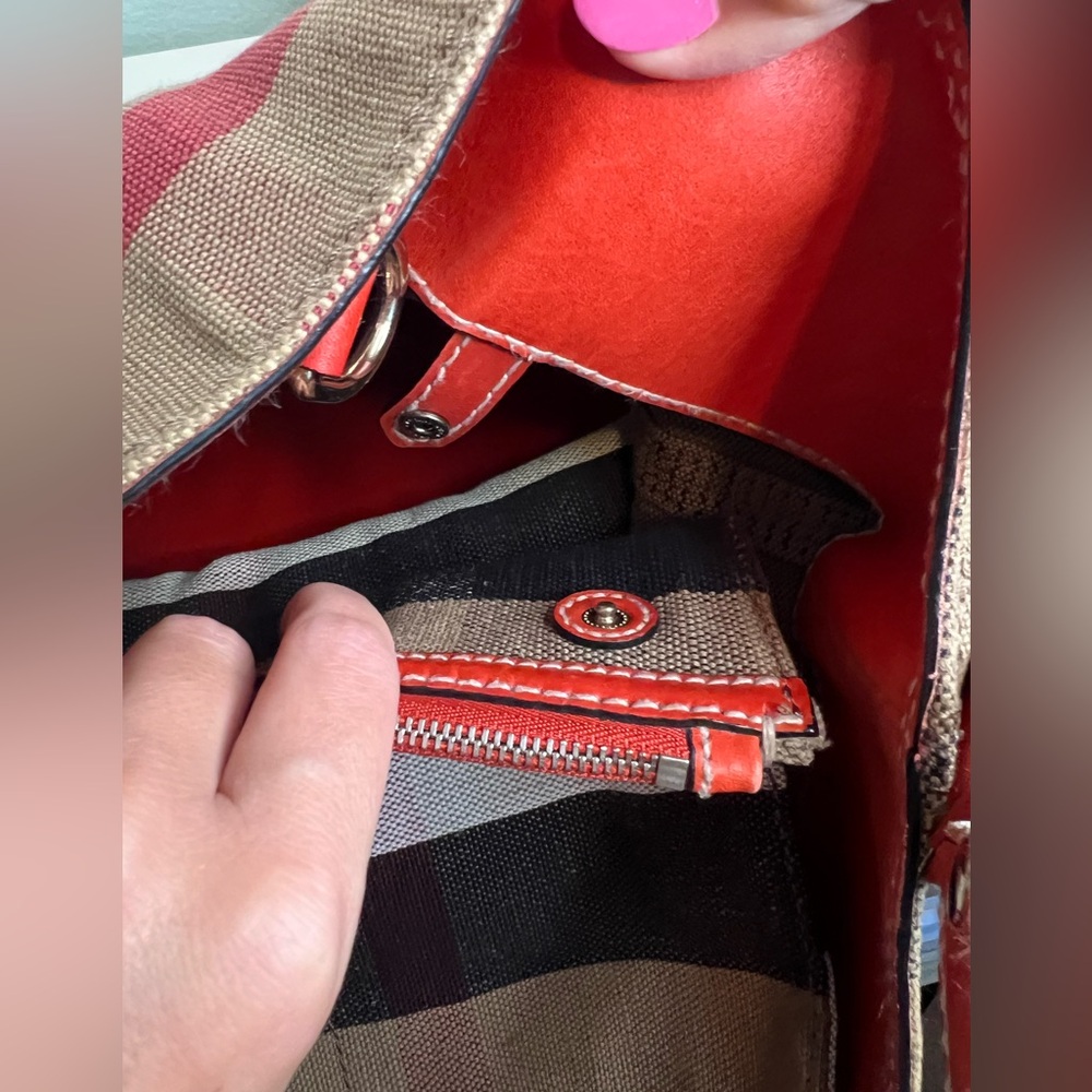 Burberry Mega Check Ashby bucket bag - Picture 11 of 14